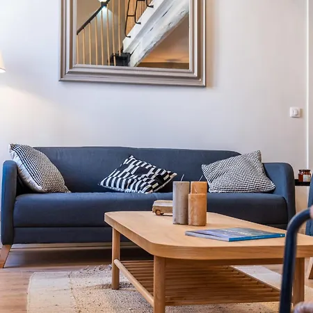 Rare ! Stylish Duplex In The Heart Of Appartement Cannes