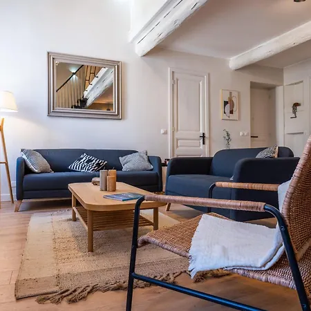 Rare ! Stylish Duplex In The Heart Of Cannes